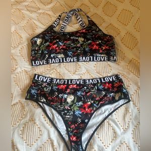 3XL 2 piece bra and underwear set “love” and floral design